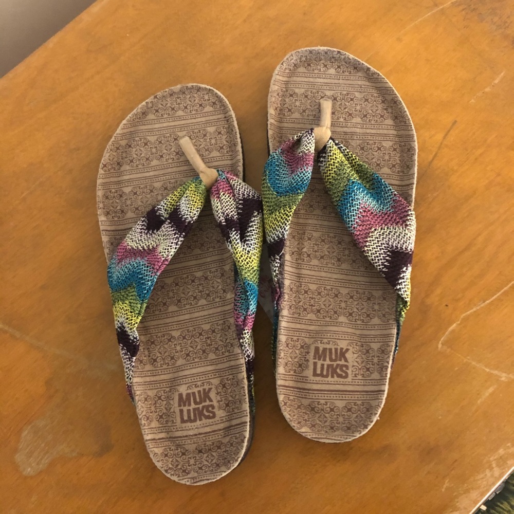 NWT MUK LUKS Sandals